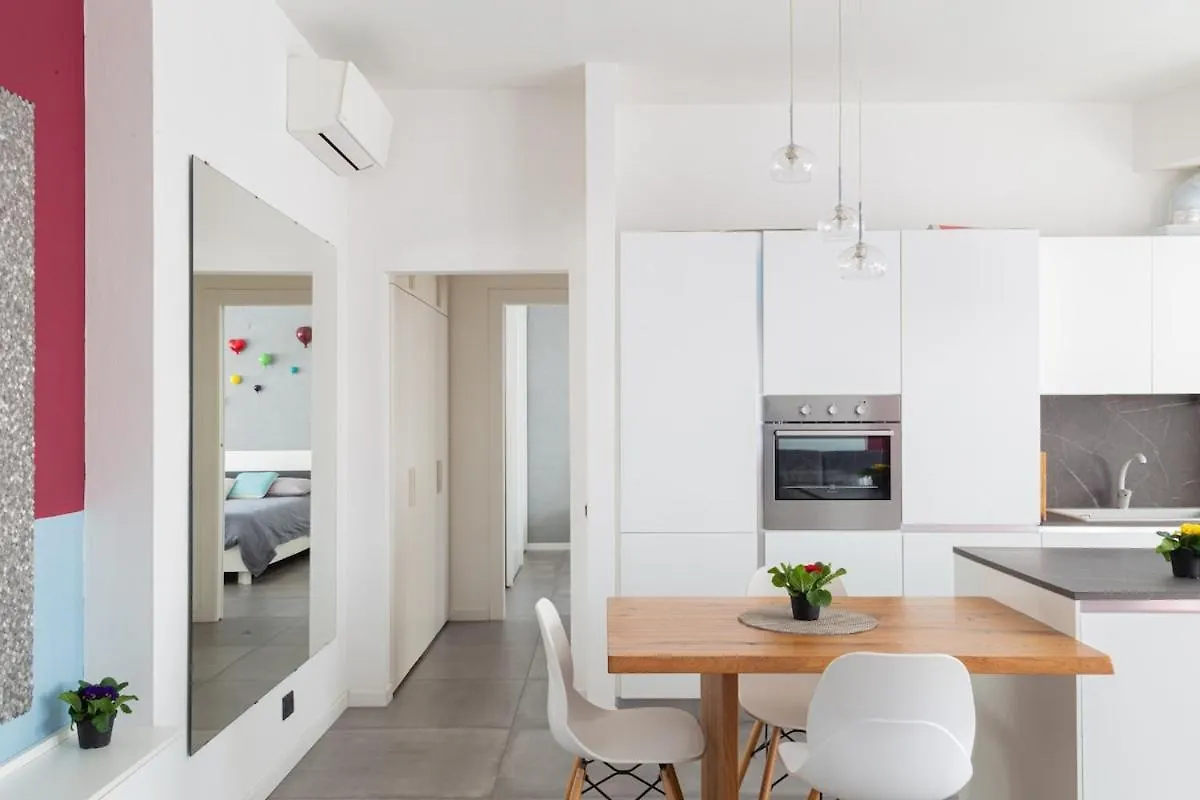 Apartment Luminoso Appartamento