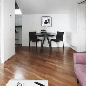 Comecasa Attic With Duomo View Милан